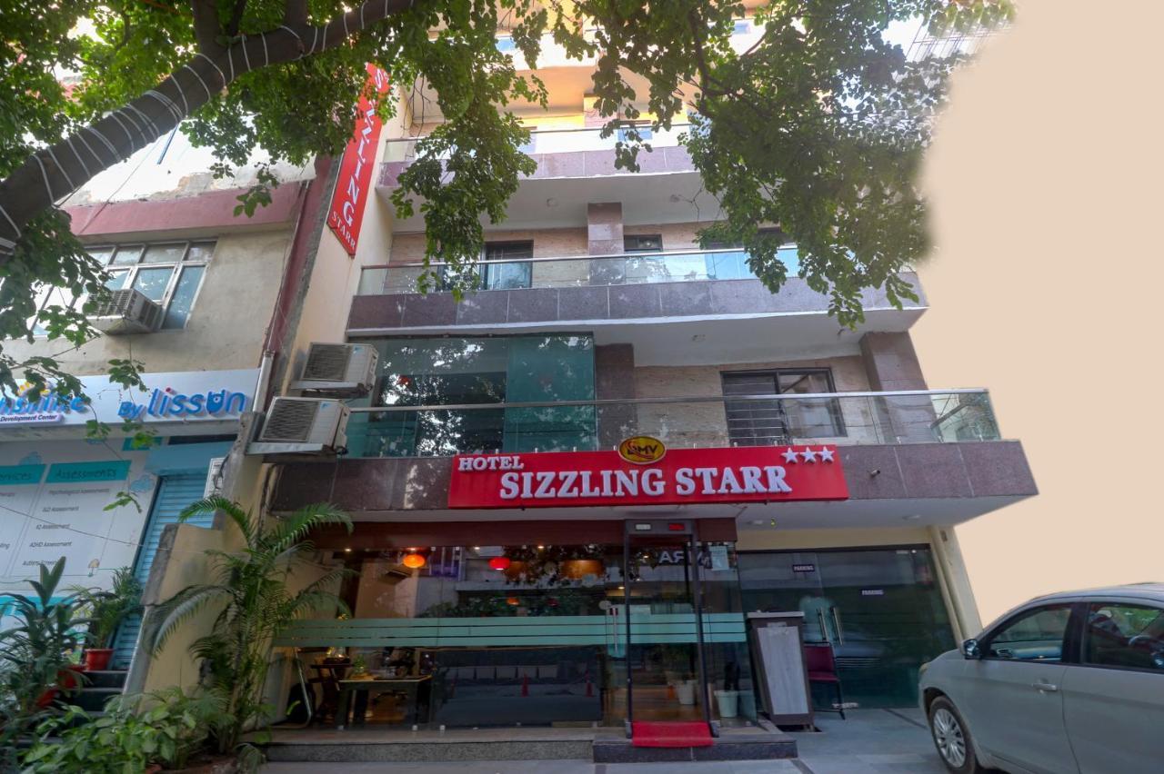 Hotel Sizzling Starr New Delhi Exterior photo